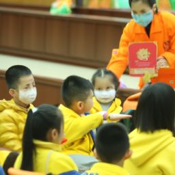 學(xué)美容護膚行業(yè)怎么樣？看看這個快速發(fā)展的行業(yè)吧！